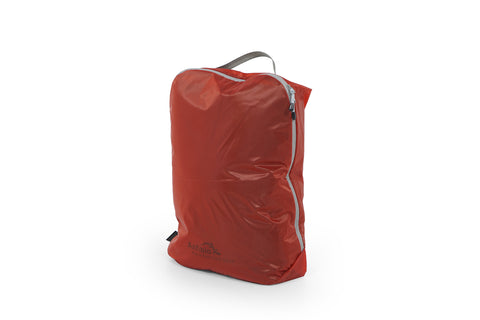 Anfibio Travel Bag — ultralett pakkpose i chili-rød